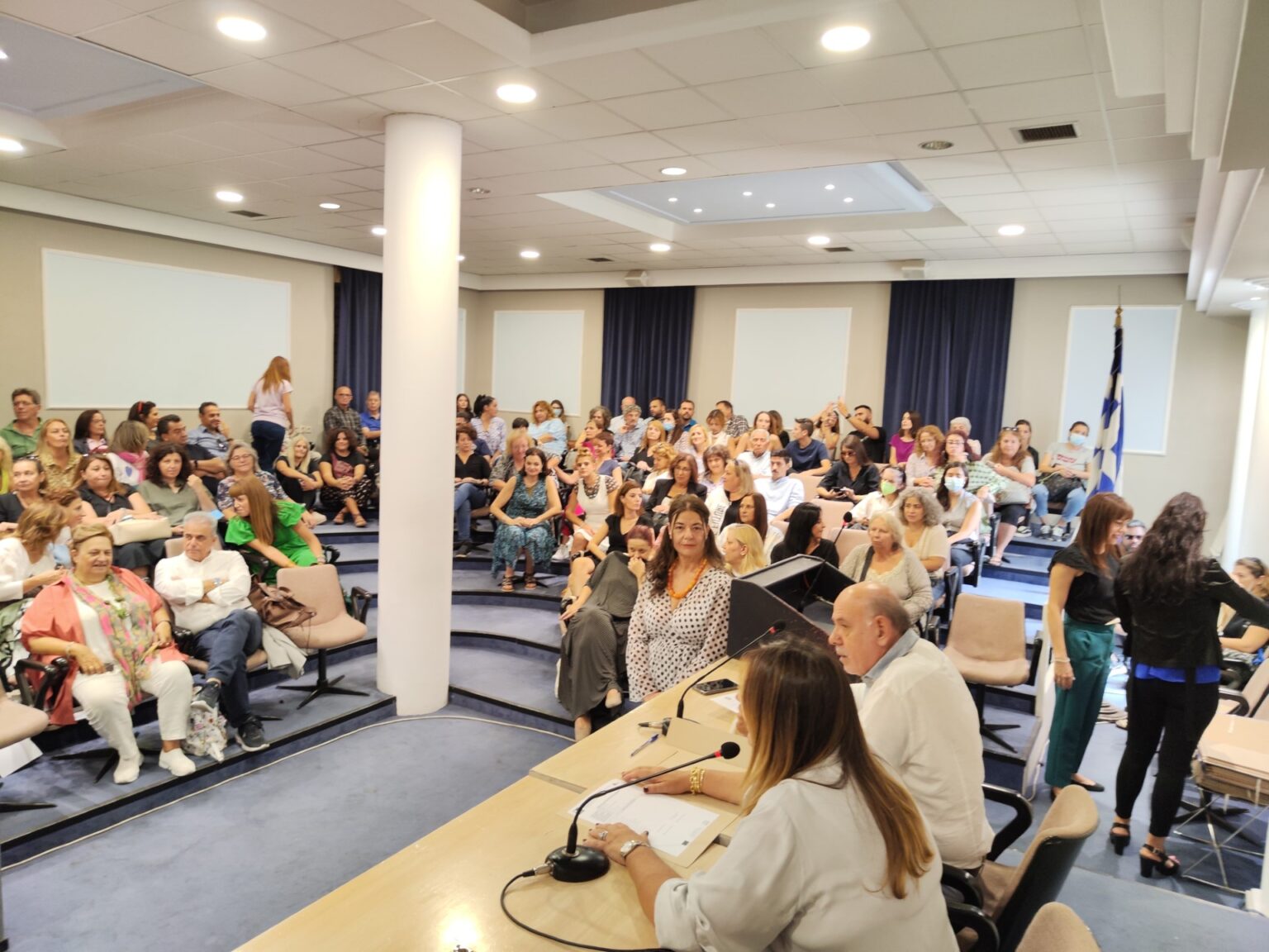 Εκδήλωση απονομής βεβαιώσεων επιτυχούς παρακολούθησης εκπαιδευτικών προγραμμάτων που πραγματοποιήθηκαν στο Κέντρο Διά Βίου Μάθησης, του Δήμου Αθηναίων